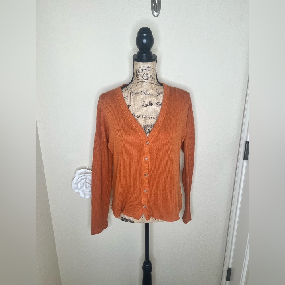 NTM Urban Girl Waffle Knit Cardigan Orange Raw Hem Button Front Long Sleeve Sz M
